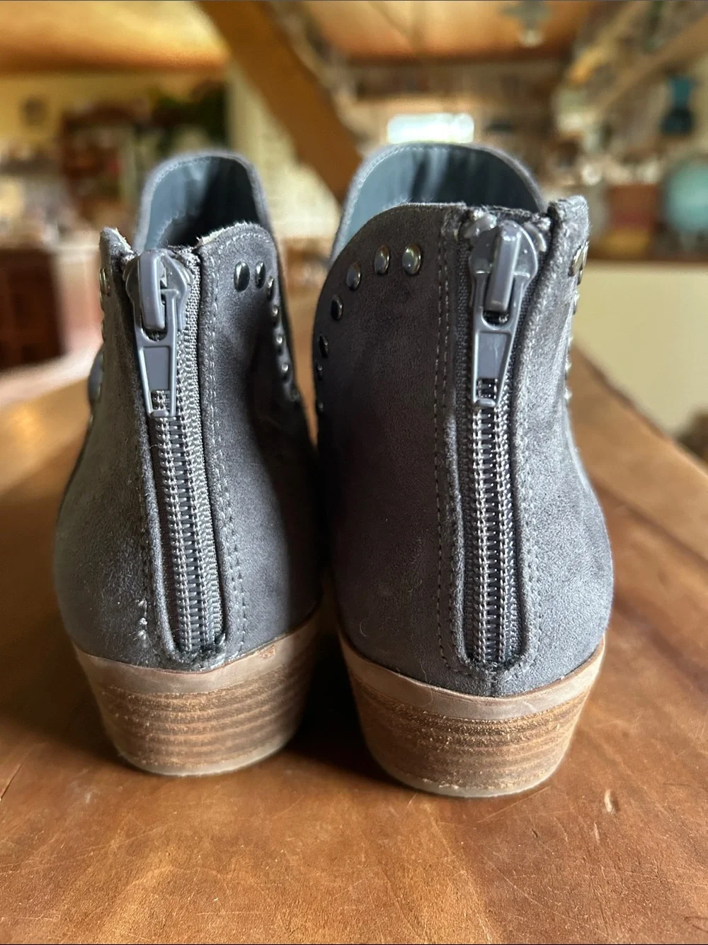 N/A stylish dark